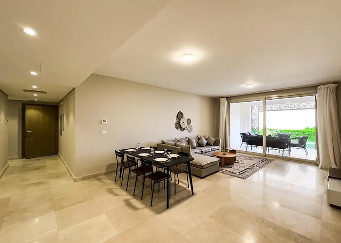 Apartman The Golden Atrium 3bdr Pool View Free Pool & Access